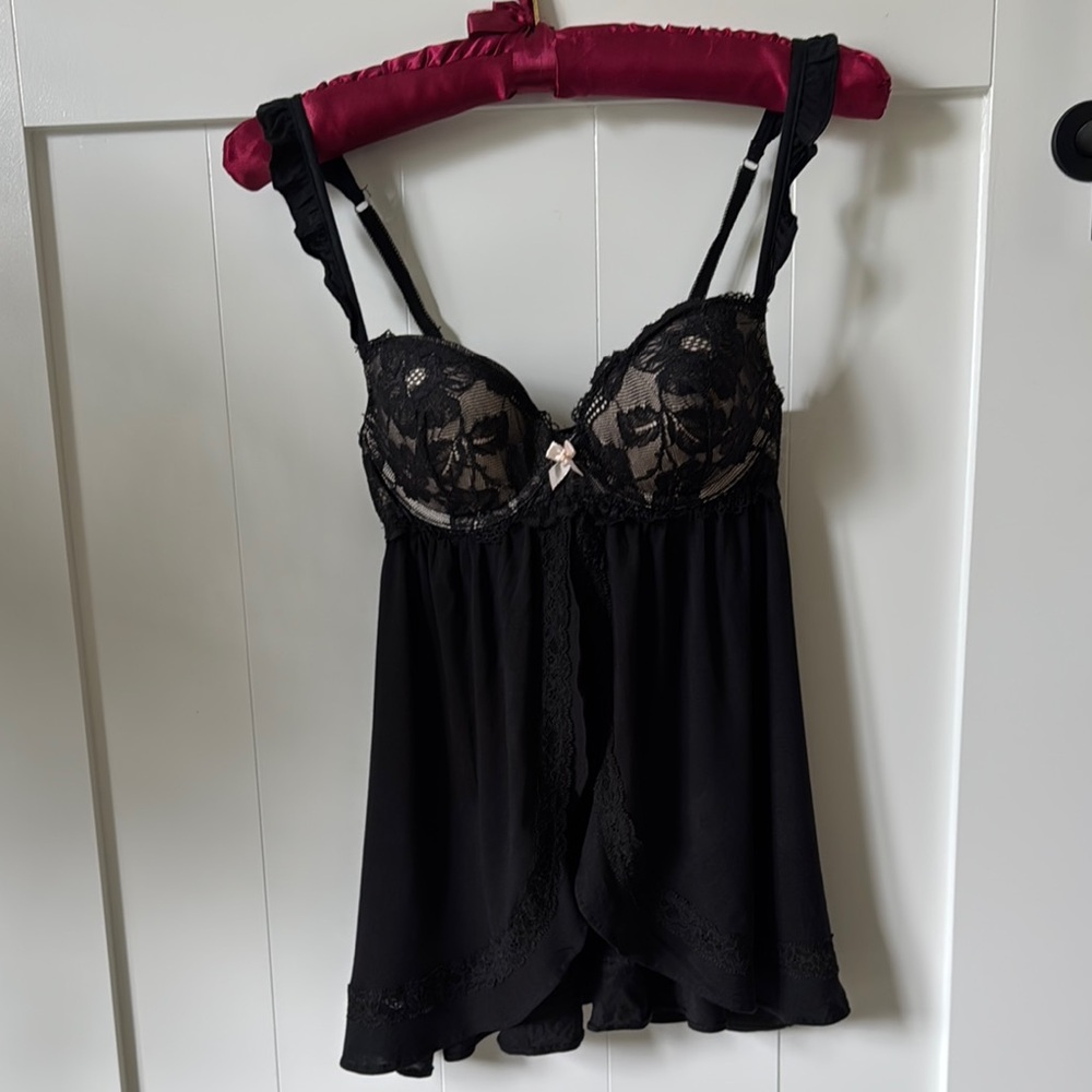 Elegant Black Lace Babydoll. Victoria Secret 34B